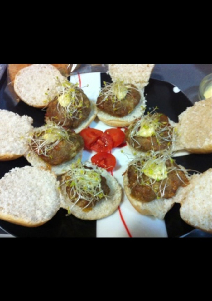 Una foto de Crestas (hamburguesas picantes)