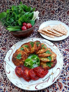 عکسی از دستور کتلت بوقلمون با جعفری😋