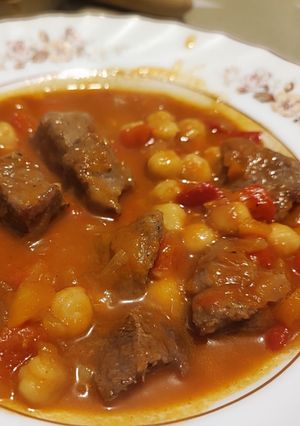 Una foto de Goulash Húngaro