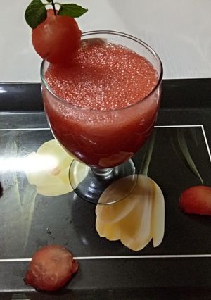 वाटर मेलन मोहितो (पंच) रेसिपी मुख्य फोटो