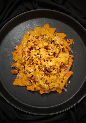 A picture of Cheesy Chicken Nachos.
