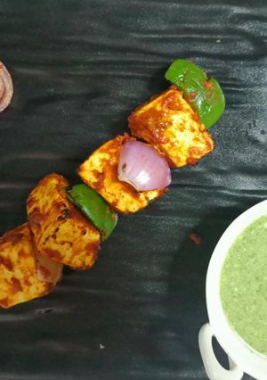 A picture of Paneer tikka masala.