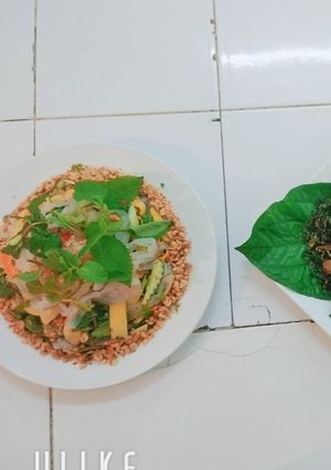 Hình của món Nộm Xoài Sứa.