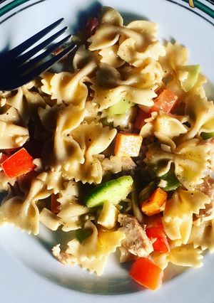 Une photo de Salade de farfales au poulet
