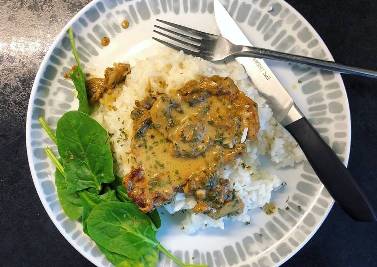 How to Prepare Any-night-of-the-week Pork steaks in mushroom sauce