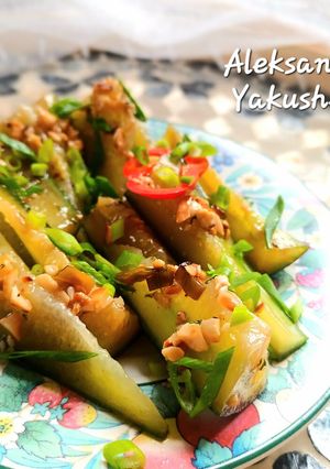 A picture of Spicy cucumber appetizer.