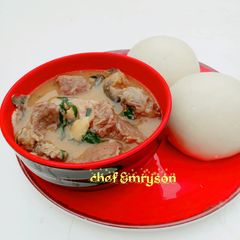 A picture of Nsala soup(white soup) with cat fish & beef 😋😋.