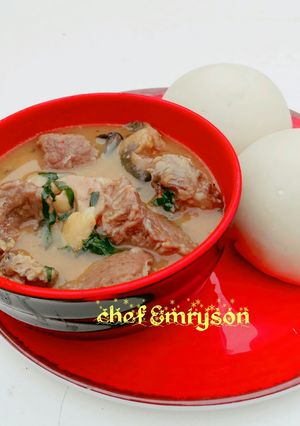 A picture of Nsala soup(white soup) with cat fish & beef 😋😋.