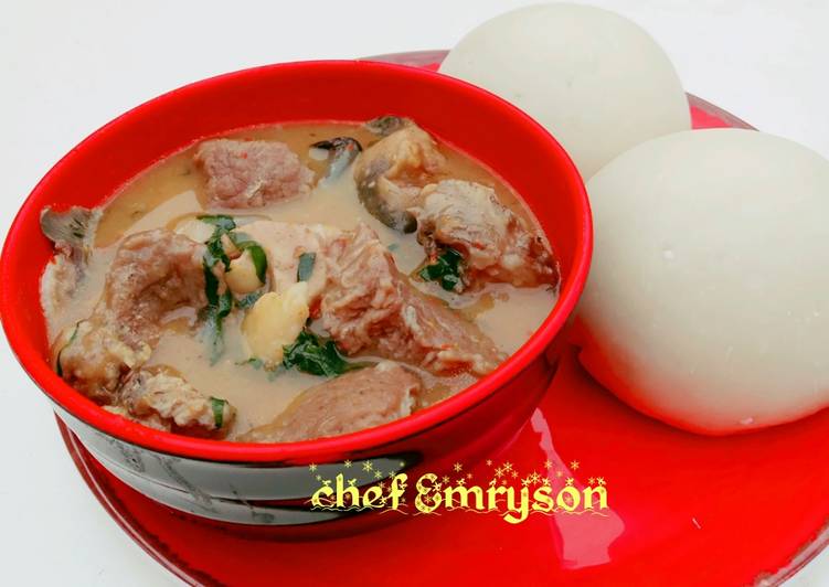 Nsala soup(white soup) with cat fish & beef ππ