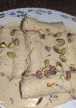 A picture of Instant Bread Malai Roll.