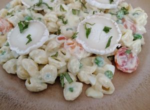 Foto principal de Ensalada de pasta y guisantes