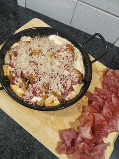 Una foto de Patatas gratinadas con jamón