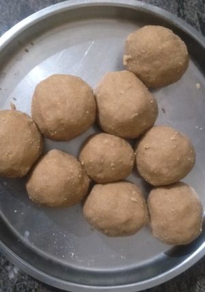 ગાય ના લાડુ રેસીપી મુખ્ય ફોટો