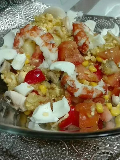 Una foto de Ensalada de gambas