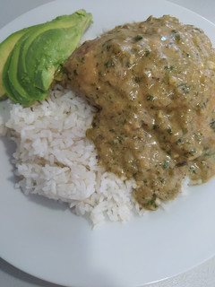 Una foto de Encocado de pollo