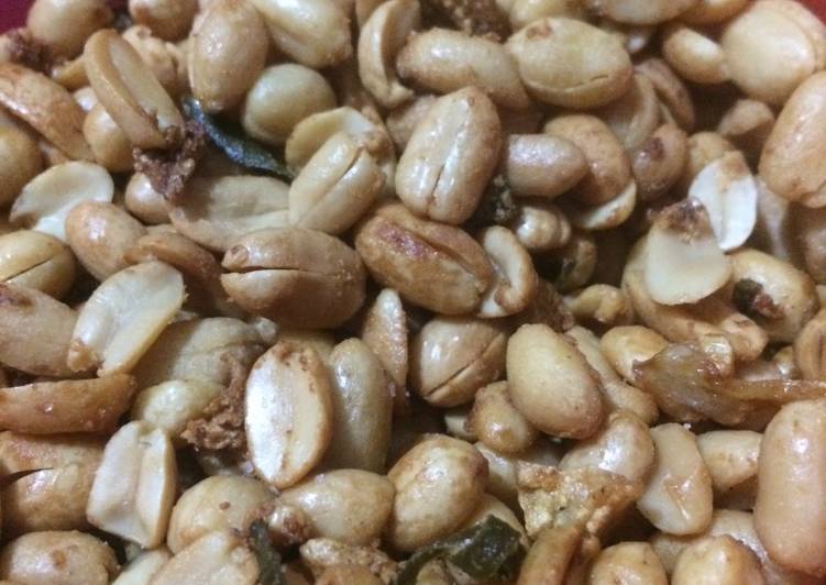 Cara Membuat Kacang Bawang Renyah, Enak Banget