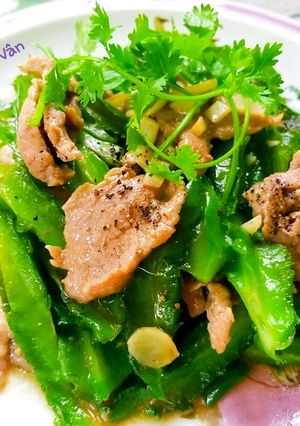 Hình của món Thịt bò xào đậu rồng.