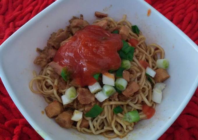 Mie ayam rumahan