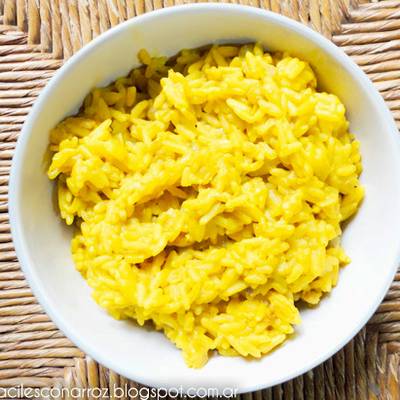 Arroz amarillo cremoso (FÁCIL Y ECONÓMICO) Receta de Recetas fáciles con  Arroz- Cookpad