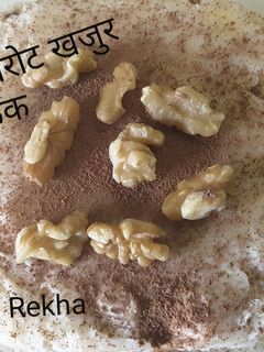अखरोट खजूर केक (akhrot khajoor cake recipe in Hindi) रेसिपी मुख्य फोटो