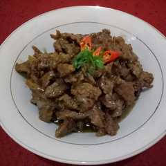A picture of Beef Teriyaki with Kewpie Sauce.