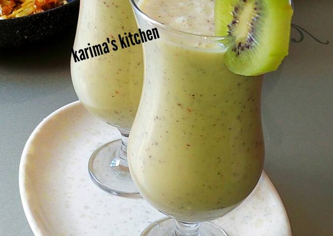 Recipe of Quick Kiwi smoothie