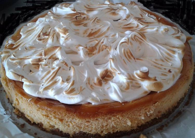 Tarta de queso, limón y merengue