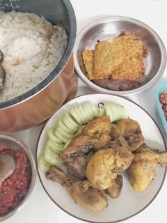 Foto resep Nasi Liwet Rice Cooker Simple
