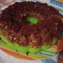 A picture of Bolu pandan coklat.