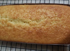 Una foto de Budín de vainilla húmedo y bien esponjoso