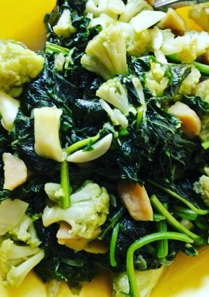 Foto resep Tumis Broyam dan baso Simple, (Brokoli bayam)