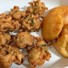 A picture of Mix Sabzi pakorey.