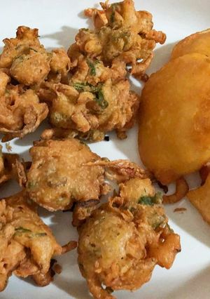A picture of Mix Sabzi pakorey.