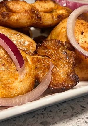 A picture of Sumac chicken bites.