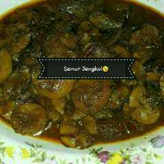 A picture of Semur Jengkol Simple.