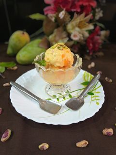 મેંગો આઇ સ્કીમ (Mango Icecream Recipe in Gujarati) રેસીપી મુખ્ય ફોટો