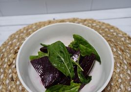 Ensalada de rúcula y remolacha