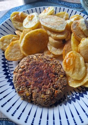Una foto de Hamburguesas veggies🌱 de lentejas y garbanzos 🫘🍔
