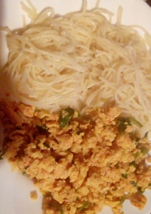 A picture of Spaghetti and fried eggs.