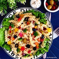 A picture of Rainbow pasta salad #eattherainbow.
