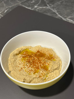 Una foto de Hummus de Berenjena