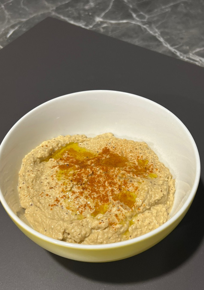 Una foto de Hummus de Berenjena