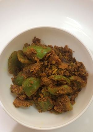 A picture of Besan Capsicum.