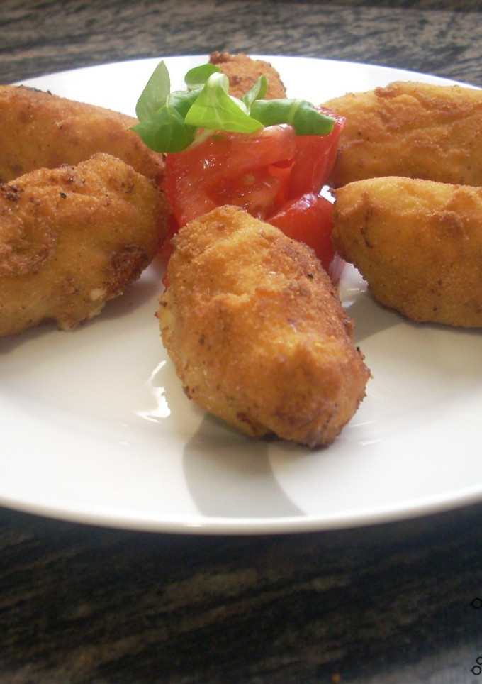 Una foto de Croquetas de pollo y jamón