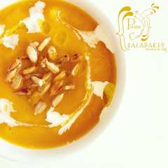 Una foto de Crema de calabaza, zanahoria y jengibre