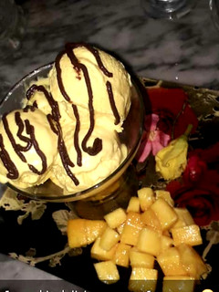 A picture of Mango Ice cream🍨.