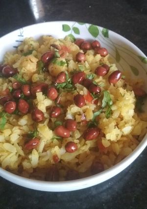 A picture of Peanut poha.