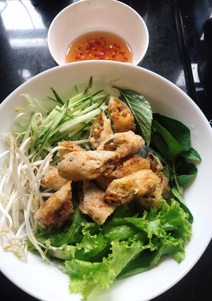 Hình của món Bún chả giò.