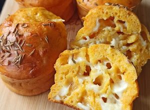 Une photo de PETITS CAKES CAROTTES CUMIN et DÉS D'EMMENTAL