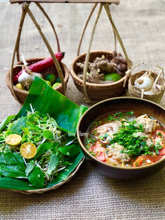 Hình của món Bún Riêu Nha Trang.